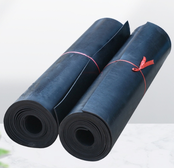 Textured rubber sheeting for industrial applications